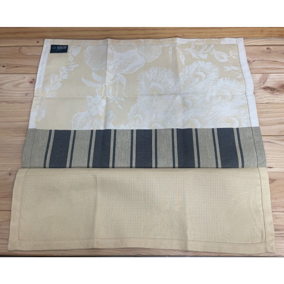 Le Jacquard Francais A La Francaise Napkins Floral Blue Pink Yellow Set of 3 New - Picture 3 of 16